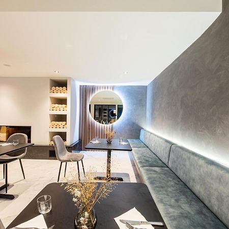 Galaxy Boutique Hotel レイク・テカポ エクステリア 写真 Interior of the restaurant
