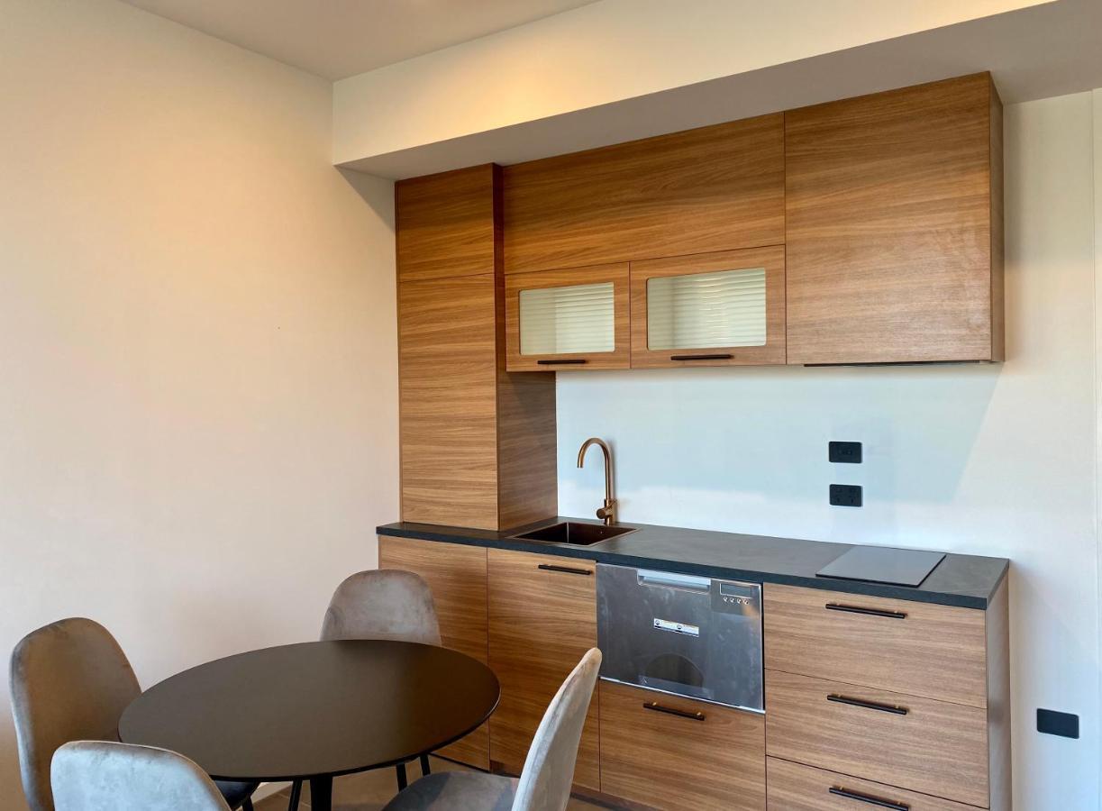 Galaxy Boutique Hotel レイク・テカポ エクステリア 写真 A kitchen in a serviced apartment