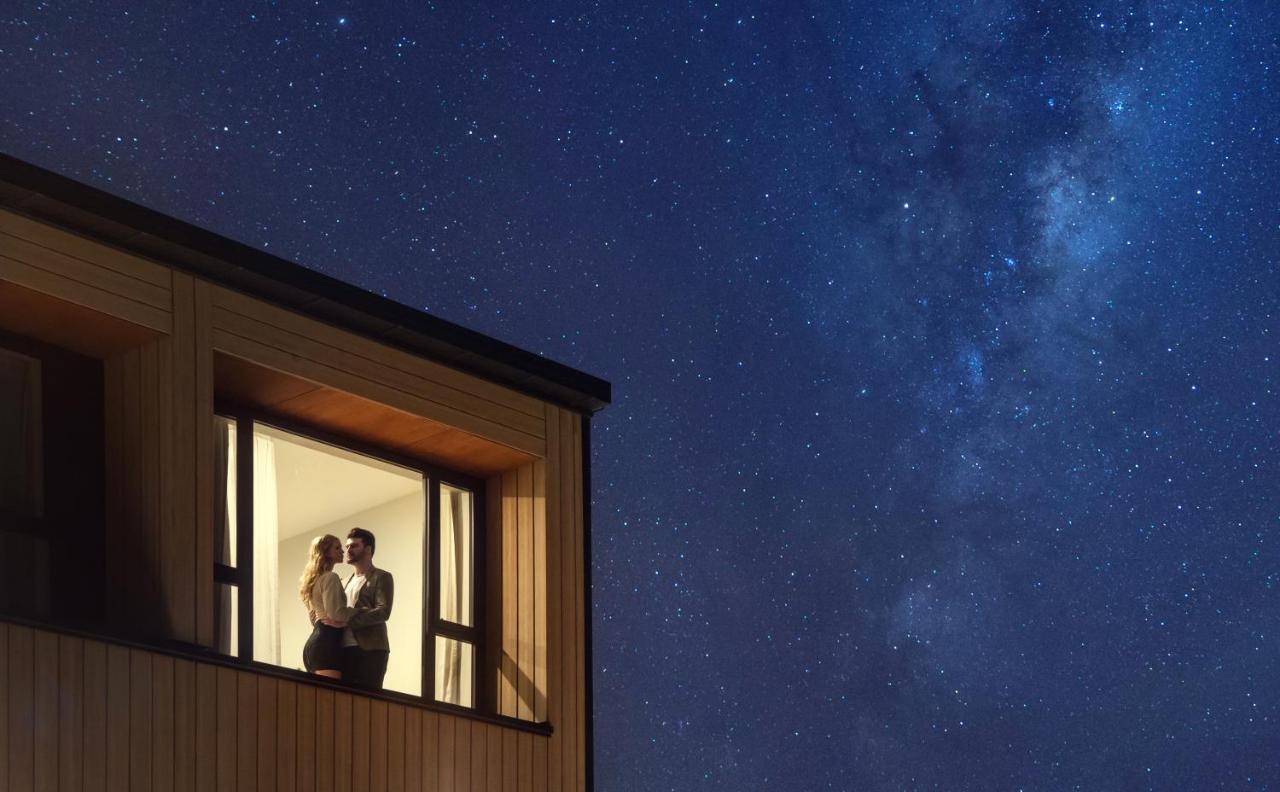 Galaxy Boutique Hotel レイク・テカポ エクステリア 写真 The Milky Way over the Southern Alps