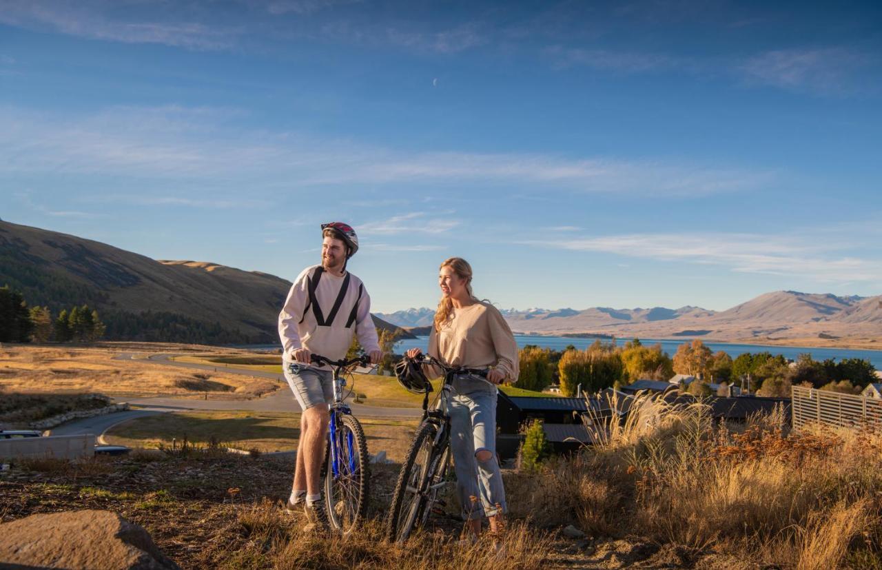 Galaxy Boutique Hotel レイク・テカポ エクステリア 写真 Biking at the lake